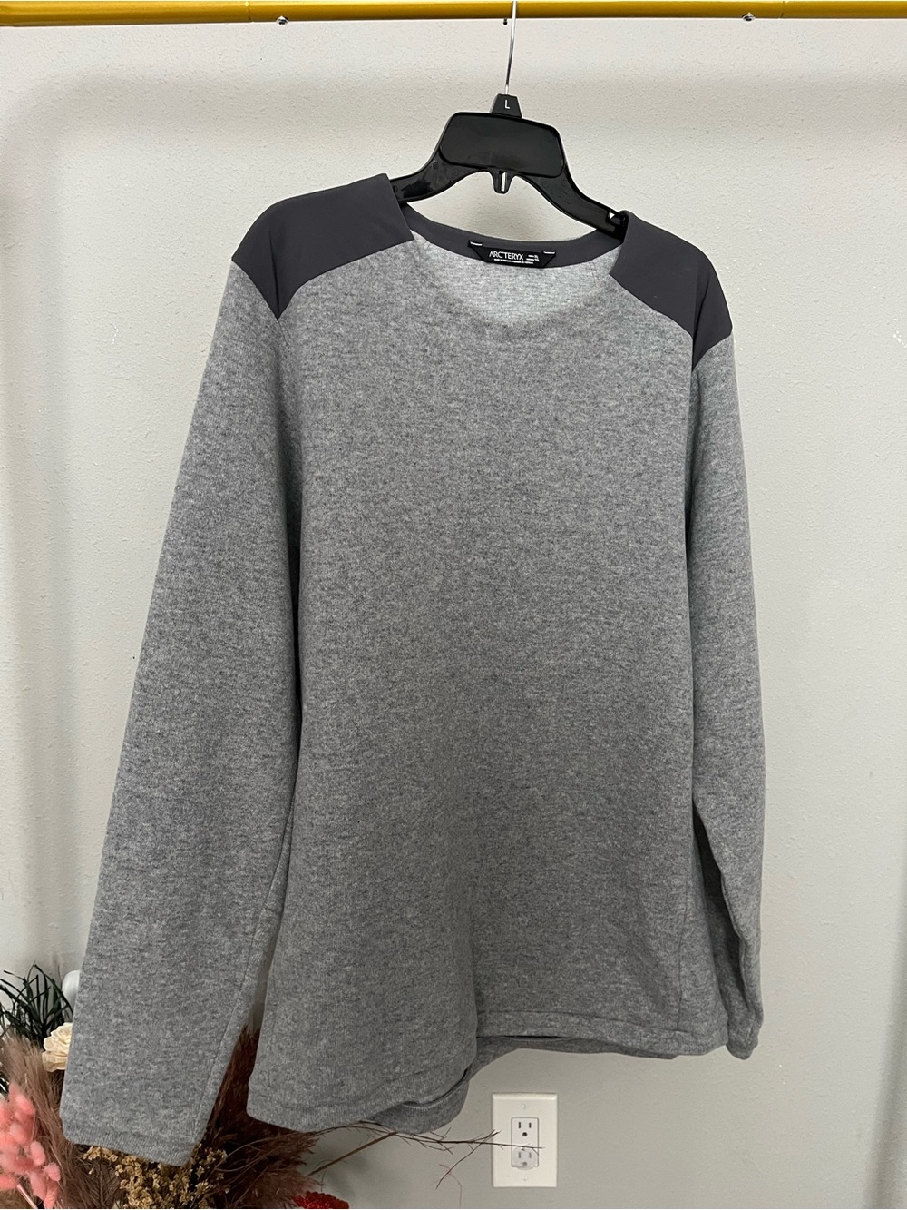 Arc'teryx Grey Crewneck Sweatshirt with Dark Neckband